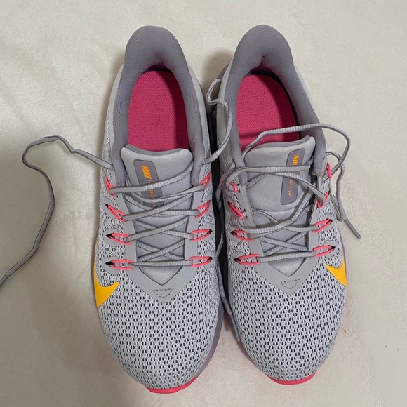 Nike Running Shoes - Picture 4 of 6